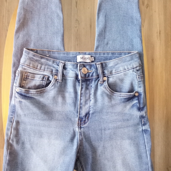 Refuge Miami Blue Skinny Jeans - Picture 3 of 4